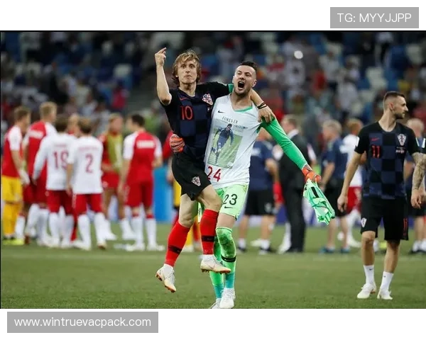 详细介绍俄罗斯世界杯最佳射手的个人资料与职业生涯发展 详细介绍俄罗斯世界杯最佳射手的个人资料与职业生涯发展